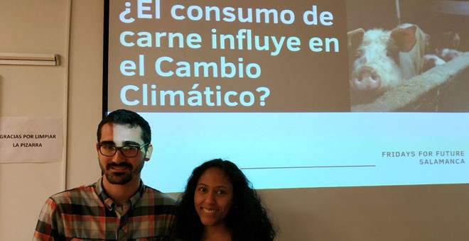 Ryan Fontayne y Paula Reyes, activistas de Fridays for Future. / GUILLERMO MARTÍNEZ