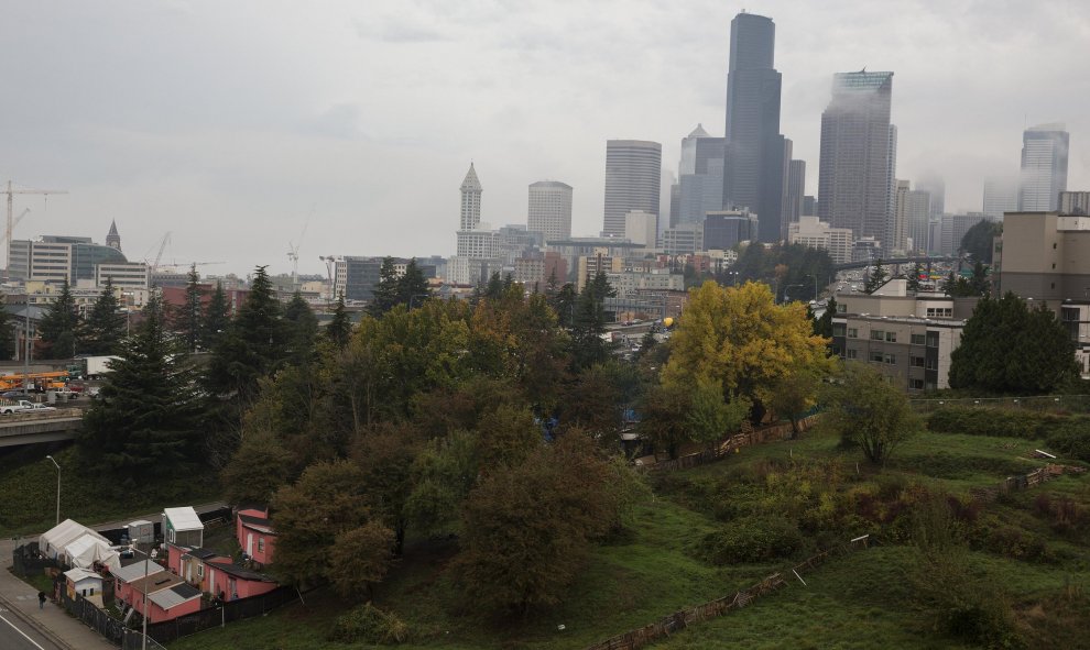 Vista general de un campamento de indigentes situado en Seattle, Whashington. REUTERS/Shannon Stapleton