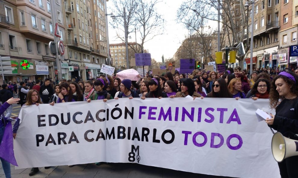 Manifestación de universitarias en Zaragoza.- EDUARDO BAYONA