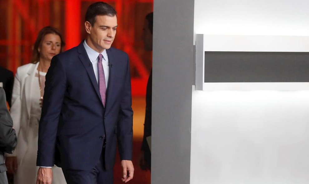 El candidato del PSOE y presidente del Gobierno en funciones, Pedro Sánchez, momentos antes del inicio del único debate para las elecciones 10-N. EFE/Juan Carlos Hidalgo