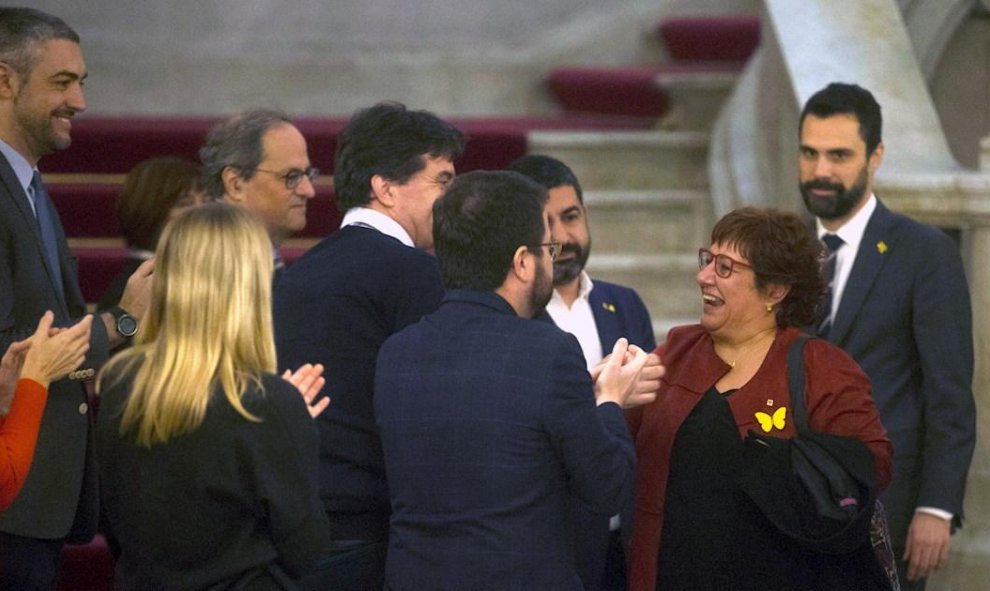 28/01/2020.- La exconsellera Dolors Bassa, condenada a prisión por el 1-0, a su llegada a la cámara catalana donde comparece excepcionalmente ante la comisión de investigación del Parlament sobre la aplicación del artículo 155 de la Constitución. EFE/Qu