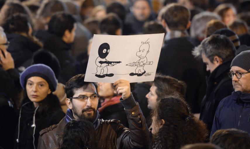 Concentración en la Plaza de la República de París. AFP