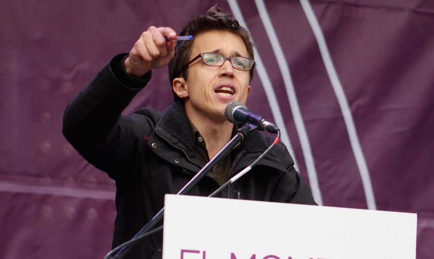 Iñigop Errejón se durante su discursos ante decenas de miles de personas en la Puerta del Sol. -JAIRO VARGAS