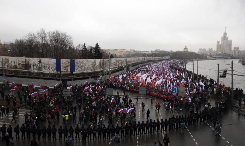 Manifestación en Moscú en honor a Boris Nemtsov, líder opositor recientemente asesinado. REUTERS