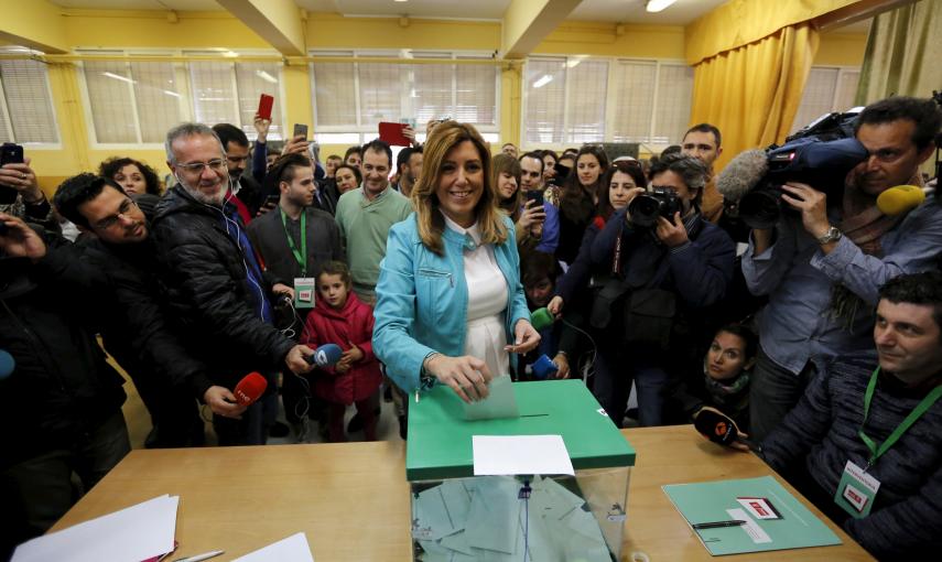 La presidenta de la Junta de Andalucia y candidata del PSOE, Susana Diaz, vota en su colegio electoral de Sevilla. REUTERS/Marcelo del Pozo