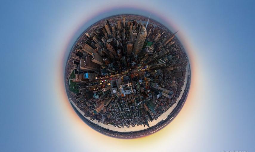 La ciudad de Nueva York, vista durante el atardecer. Donde Central Park se oculta en la zona izquierda de la fotografía / AirPano