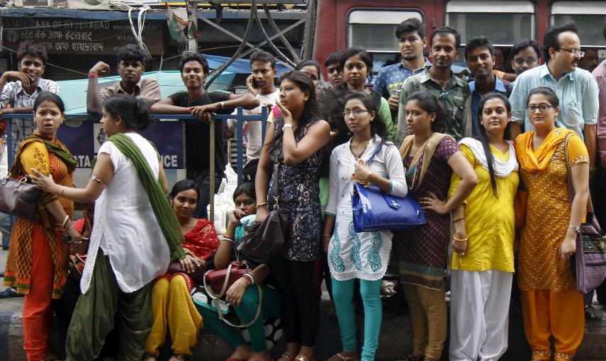 Al menos 19 personas han muerto y casi un millar han resultado heridas en Nepal como consecuencia del potente terremoto registrado este martes por la mañana en el noreste del país./ REUTERS