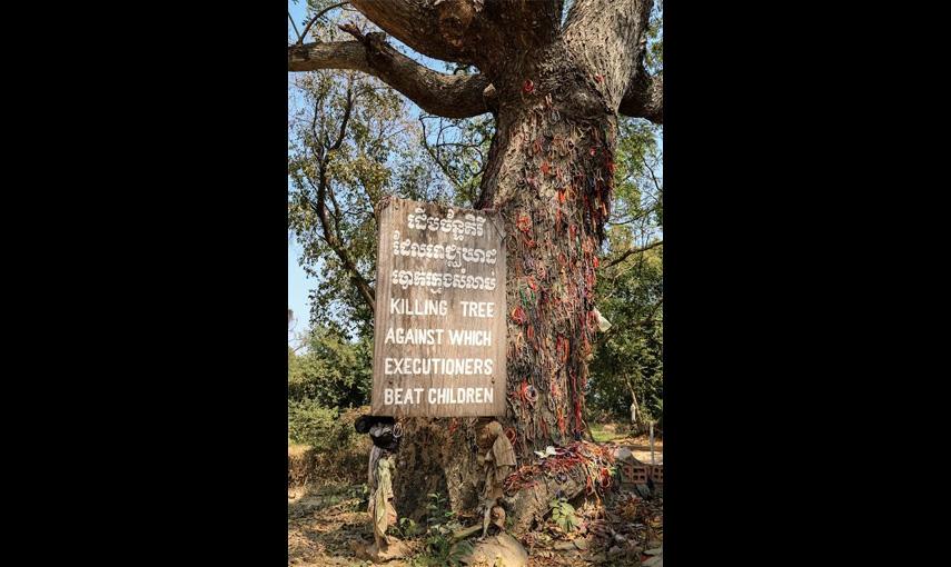 Árbol de la muerte, en Choueng Ek. - PAU GARCÉS