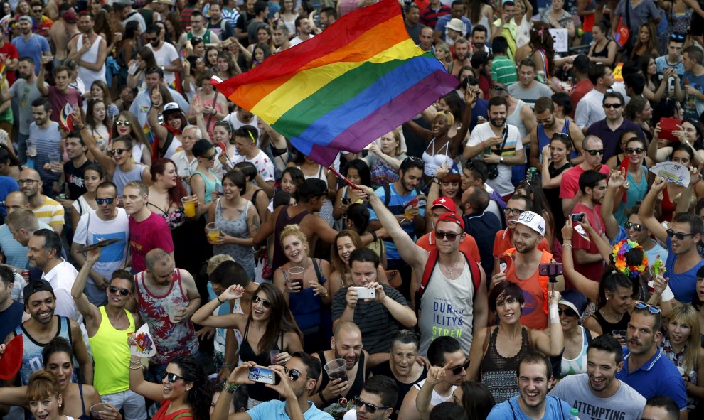 En medio de la reivindicación por una "igualdad real" también hay tiempo para la fiesta. REUTERS/Javier Barbancho