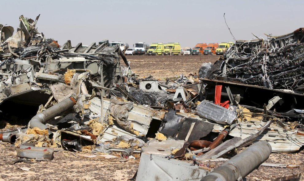 Restos del avión ruso siniestrado en el norte de Egipto. - REUTERS
