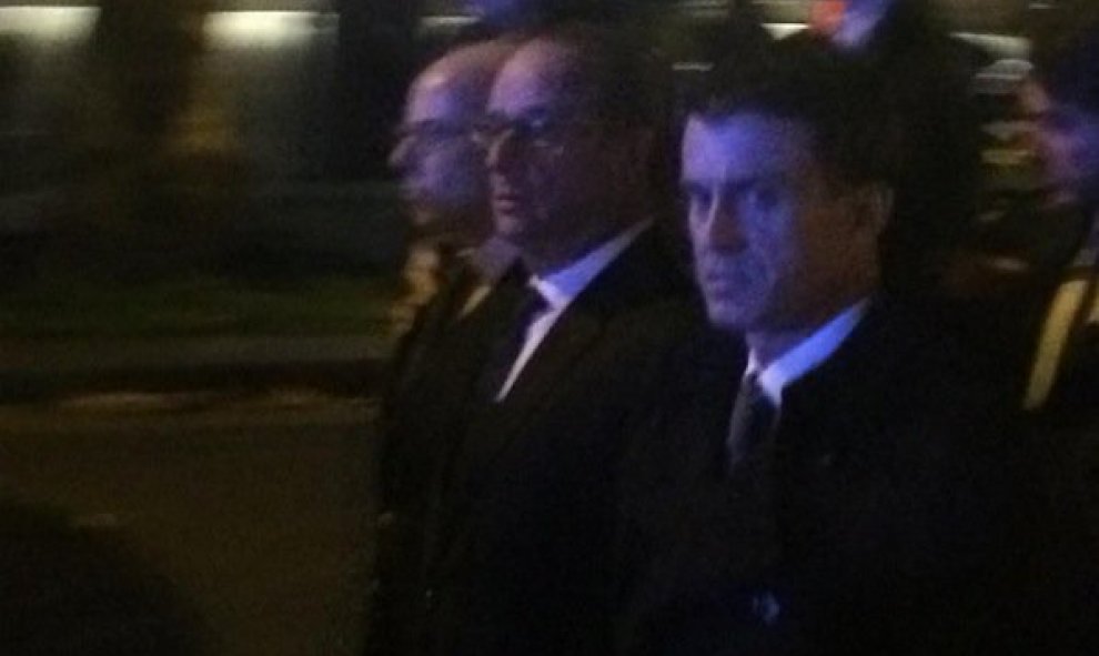 El presidente francés François Hollande se ha desplazado a la sala de conciertos atacada.