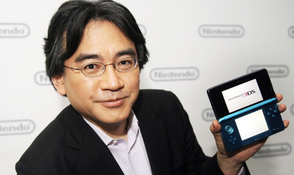 Satoru Iwata fue un programador de videojuegos y empresario japonés. Fue el cuarto presidente de Nintendo, la prestigiosa compañía de videojuegos. Falleció el 11 de julio de 2015 a los 55 años./ EFE