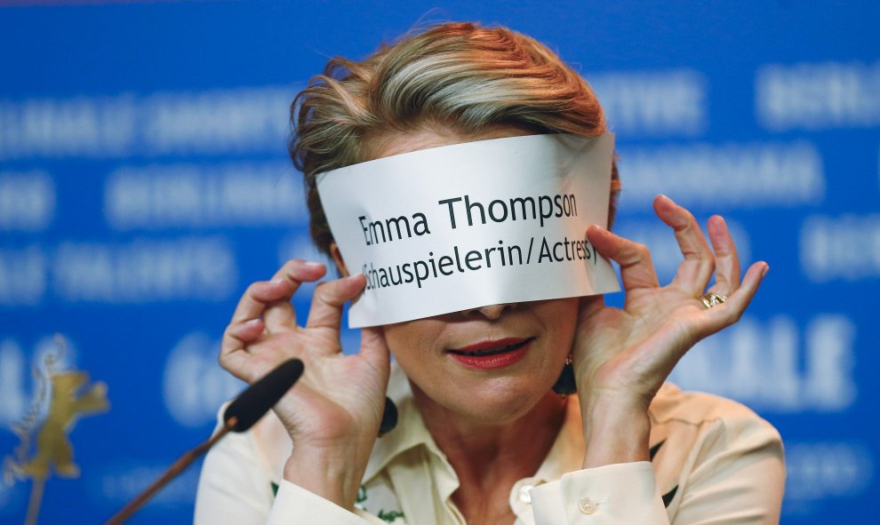 La actriz Emma Thompson asiste a una rueda de prensa para promover la película "Solo en Berlín" en el 66º Festival Internacional de Cine Berlinale en Berlín, Alemania, 15 de febrero de 2016. REUTERS / Hannibal Hanschke