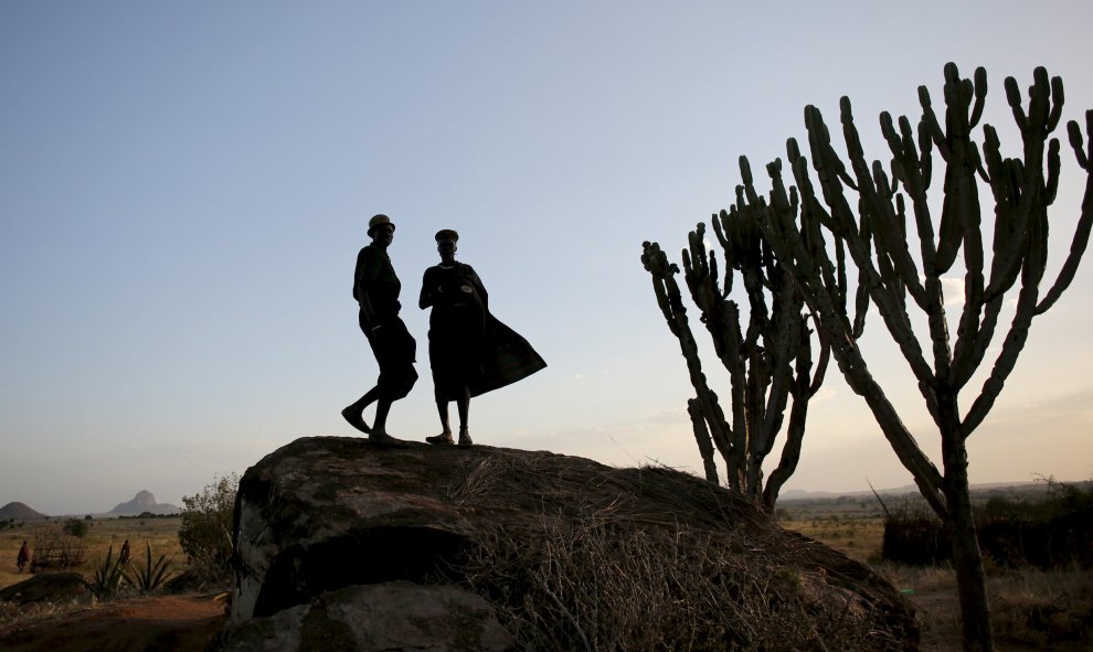 Miembros de la tribu Karamojong en la región de Karamoj, en Uganda. REUTERS/Goran Tomasevic