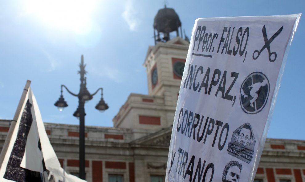 Las Mareas Ciudadanas han reunido a cientos de personas que han marchado en Madrid en defensa de los derechos ciudadanos. LORENA CALLE ESCRIBANO