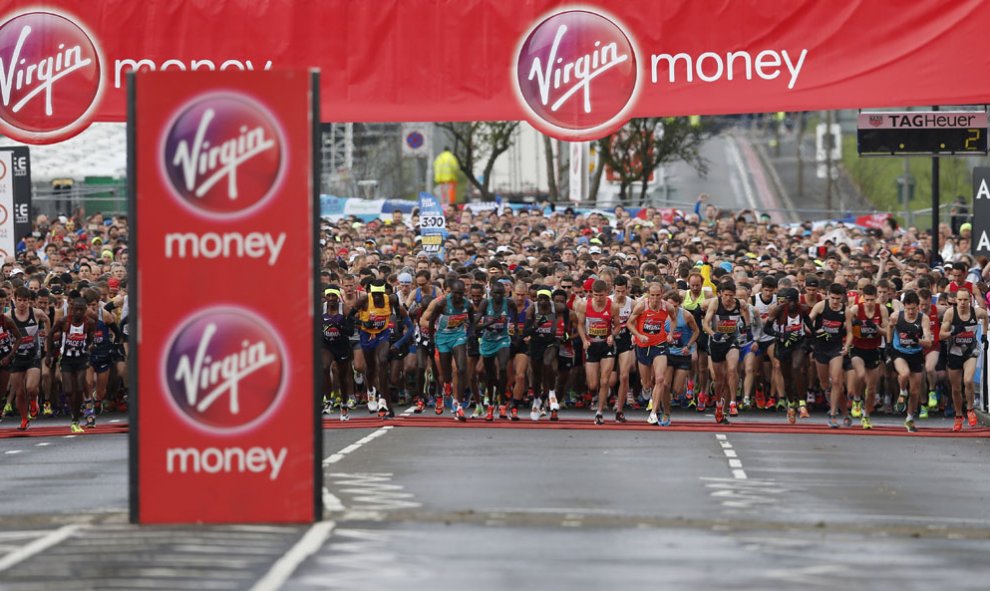 Vista general de la salida de la maraton de Londres. REUTERS / Andrew Boyers