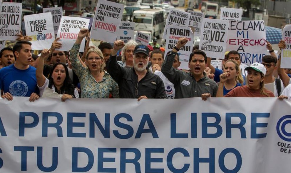 Manifestación durante el Día Internacional de la Prensa Libre en Caracas. EPA/Miguel Gutiérrez