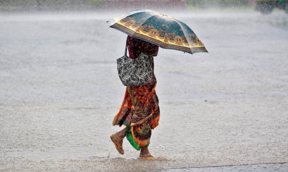 Lluvias torrenciales en Agartala, India. REUTERS/Jayanta Dey