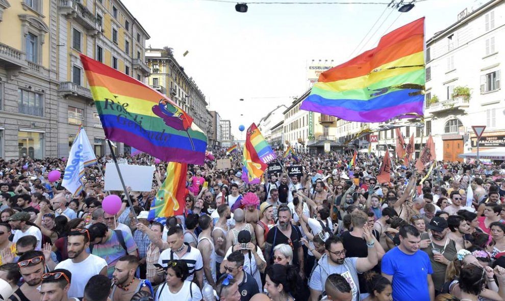 Mucho ambiente en la celebración de Milán. | FLAVIO LO SCALZO (EFE)