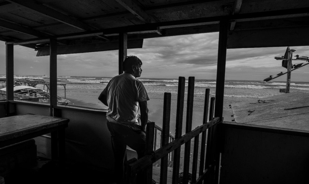 El huracán Harvey en la playa mexicana de Bagdag en la frontera con EEUU.EFE/Gastón Saldaña