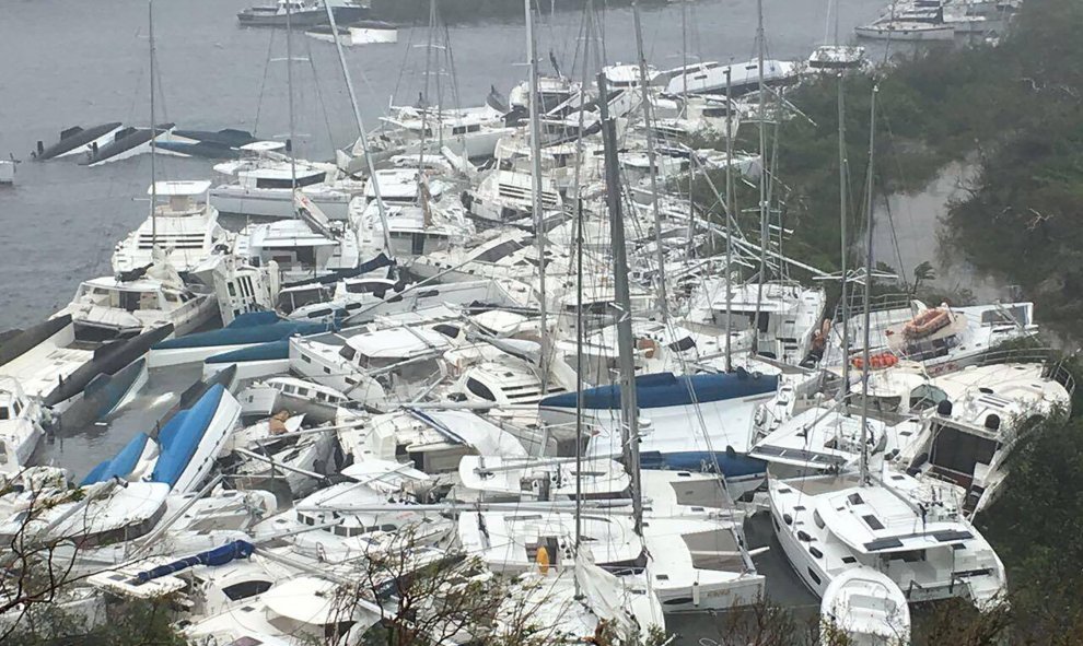 Barcos amontonados en Paraquita Bay en Tortola, en las islas Vírgenes Británicas / REUTERS