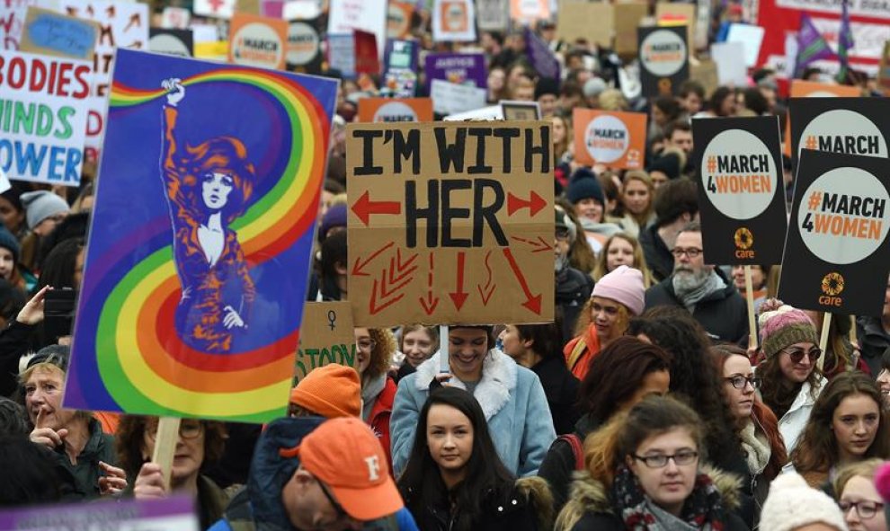 La marcha de Londres, a la altura del Parlamento. / ANDY RAIN (EFE)