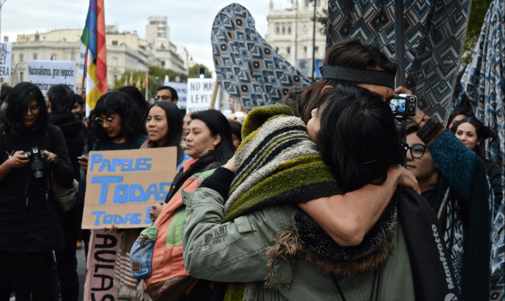 Cientos de personas se han concentrado en Cibeles en contra del racismo - Arancha Ríos