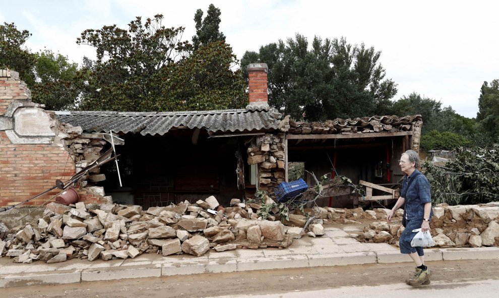 Vista general de los destrozos ocasionados en la población de Tafalla, tras las lluvias torrenciales caídas desde primeras horas de la tarde de ayer, en las que se han visto afectadas otras localidades como Olite, Pueyo, Pitillas o Beire. EFE/ Jesús Diges