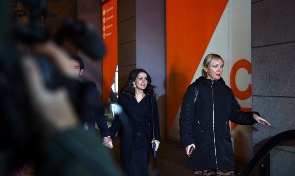 a candidata de Ciudadanos al Congreso de los Diputados por Barcelona, Inés Arrimadas llega a la sede de Ciudadanos durante la noche electoral del 10N. EUROPA PRESS