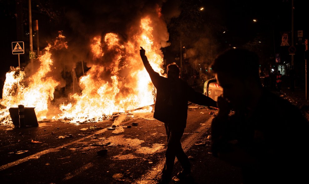 Incidentes tras la manifestación convocada por Tsunami Democratic. EUROPA PRESS