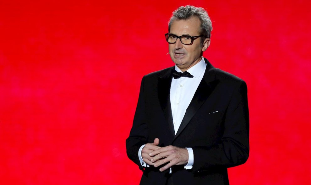 25/01/2020.- El presidente de la Academia de Cine, Mariano Barroso, durante la gala de entrega de los Premios Goya 2020 que se celebra hoy sábado en el Palacio de los Deportes José María Martín Carpena, en Málaga. EFE/Chema Moya.