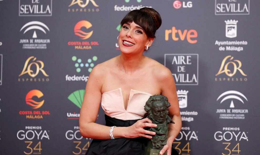 25/01/2020.- La actriz Belén Cuesta tras recibir el Goya a la Mejor actriz protagonista por su trabajo en "La trinchera infinita", durante la gala de los "Premios Goya 2020" que se celebra hoy sábado en el Palacio de los Deportes José María Martín Carpena