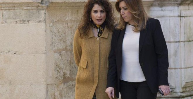 María Jesús Montero, consejera de Hacienda en Andalucía junto a Susana Díaz.