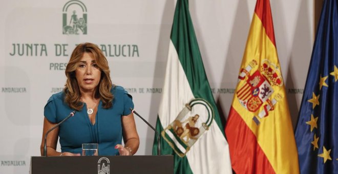 La presidenta de la Junta de Andalucía, Susana Díaz, durante la rueda de prensa tras presidir la primera reunión del Consejo de Gobierno después de las vacaciones de verano. EFE/José Manuel Vidal