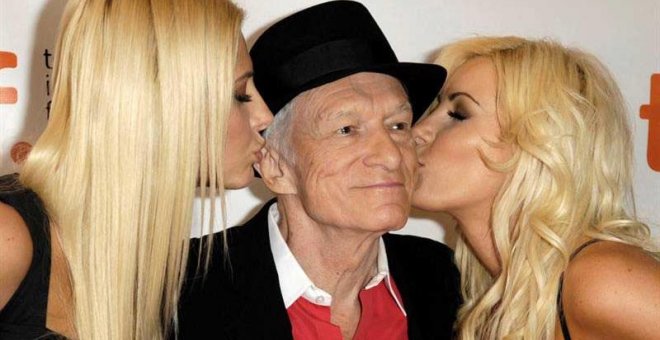 Fotografía de archivo fechada el 12 de septiembre de 2009 que muestra a Hugh Hefner en la 34ª edición del Festival Internacional de Cine de Toronto, en Toronto (Canadá).| EFE