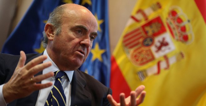 El ministro de Economía, Luis de Guindos, en una entrevista con Reuters en su despacho. REUTERS/Sergio Perez