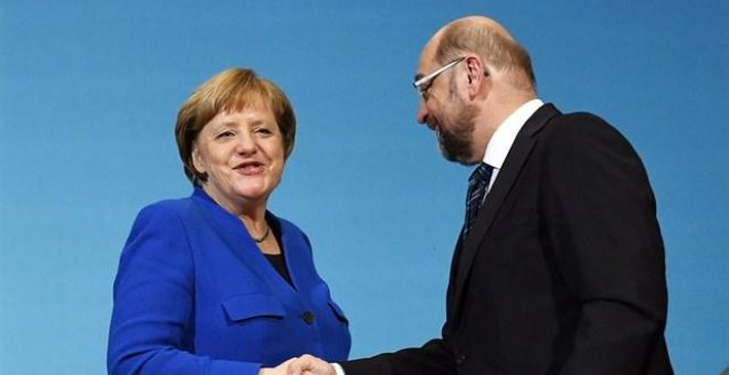 Los conservadores de Merkel y los socialdemócratas de Schuklz cierran un acuerdo para formar un gobierno de coalición en Alemania. / Europa Press