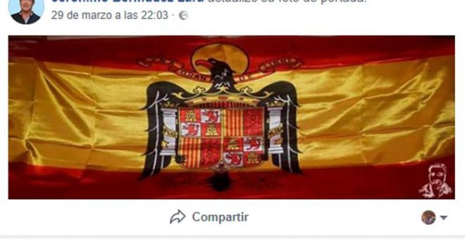 Foto con la bandera franquista que el alcalde de Tormos colgó en su perfil de Facebook en Jueves Santo.