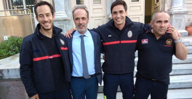 Manuel Blanco, Julio Latorre y Enrique Rodríguez junto a su abogado. /MARÍA IGLESIAS