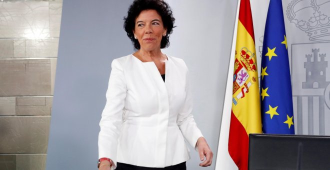 La ministra de Educación y portavoz del Gobierno, Isabel Celaá, durante la rueda de prensa posterior a la reunión del Consejo de Ministros. EFE/Chema Moya