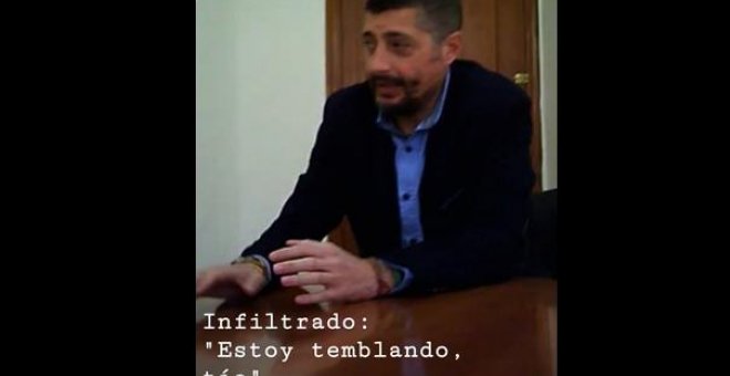 Captura del vídeo facilitado por Coalición por Melilla en el que aparece el hijo del presidente de la ciudad autónoma, Juan José Imbroda, reunido en la sede del PP de Melilla con supuestos conseguidores de votos por correo para el PP.