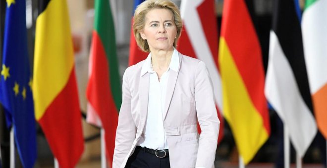 La futura presidenta de la Comisión Europea, la alemana Ursula von der Leyen, a su llegada a la última Cumbre de la Unión Europea en Bruselas. REUTERS/Piroschka van de Wouw
