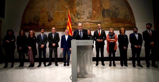 Declaració institucional del president de la Generalitat de Catalunya, Quim Torra, acompanyat de tot el seu Govern. EFE / Quique García