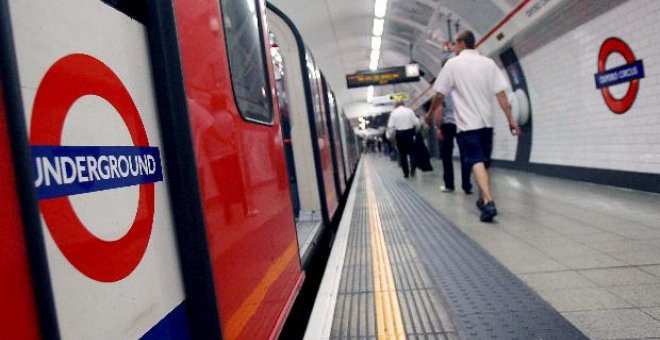 Una estación del metro en el centro de Londres, Reino Unido.