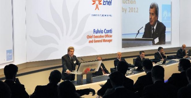 El consejero delegado de Enel, Fulvio Conti, durante la presentación ante analistas de las previsiones de resultados de la eléctrica italiana, principal accionista de la española Endesa, hoy en Londres.