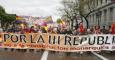 Cabecera de la manifestación convocada hoy en Madrid para conmemorar la proclamación de la República de 1931 y pedir una III República.