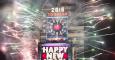 Fuegos artificiales y confetti en las celebraciones de la entrada del nuevo año en Times Square, en New York. REUTERS/Keith Bedford