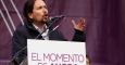 El líder de Podemos, Pablo Iglesias, durante su discurso en una Puerta del Sol abarrotada de personas tras la Marcha del Cambio en Madrid. -JAIRO VARGAS