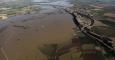 Fotografía facilitada por el Gobierno de Aragón en la que se aprecia la crecida del río Ebro a su paso por la localidad de Gallur, en Zaragoza. El Ayuntamiento de Zaragoza ha activado la alerta naranja, el nivel más alto de movilización, para proteger a l