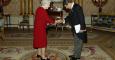 Federico Trillo, con la reina Isabel II./ AFP